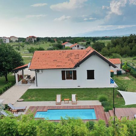 Villa Ena With Pool & Jacuzzi Donji Kasic Ngoại thất bức ảnh