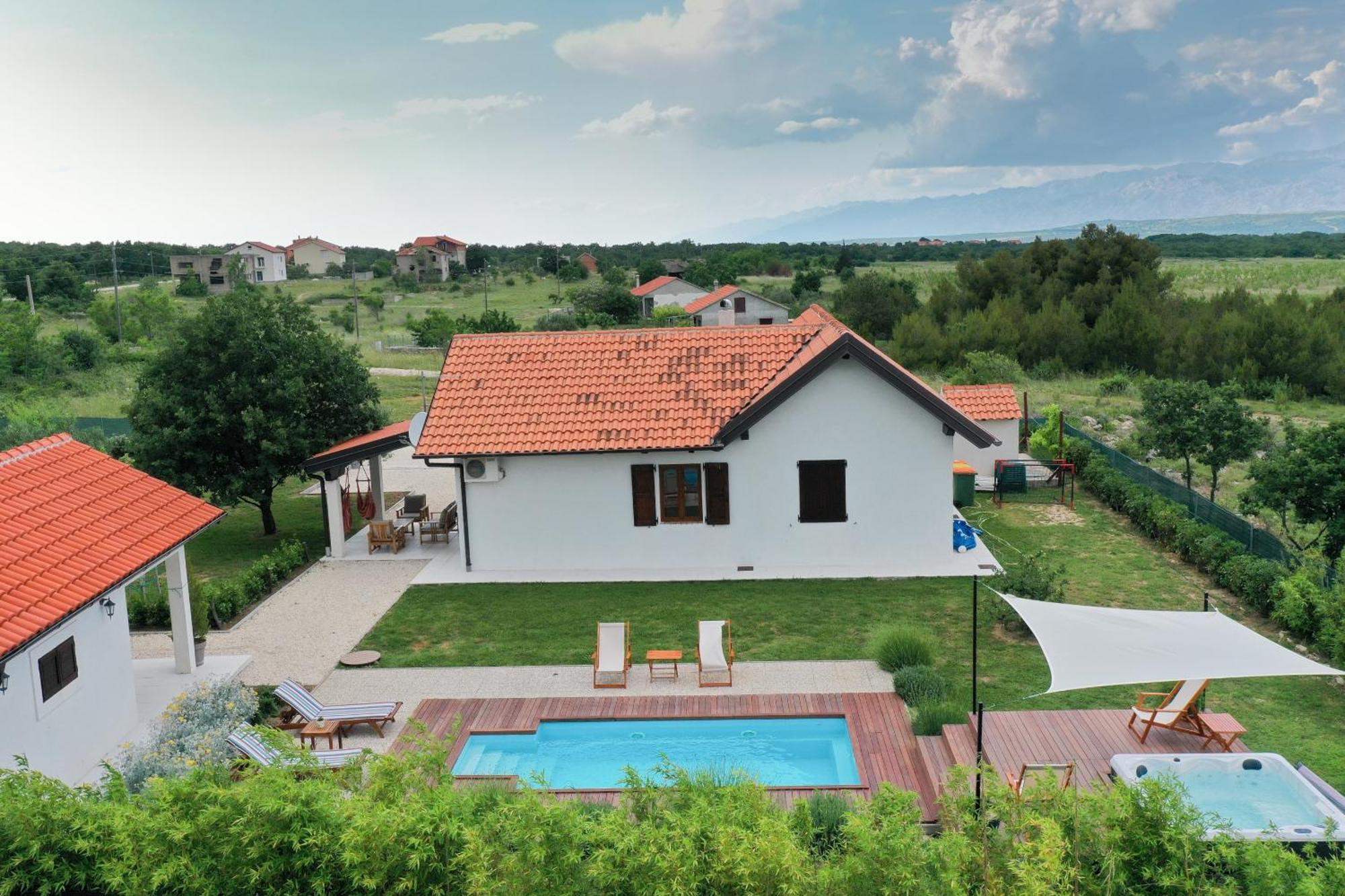 Villa Ena With Pool & Jacuzzi Donji Kasic Ngoại thất bức ảnh